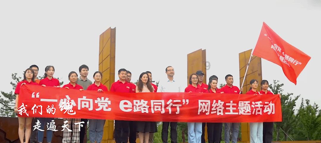 助大棚瓜菜“温暖过冬”